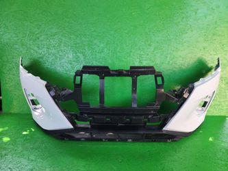 2021-2024 NISSAN KICKS FRONT BUMPER OEM