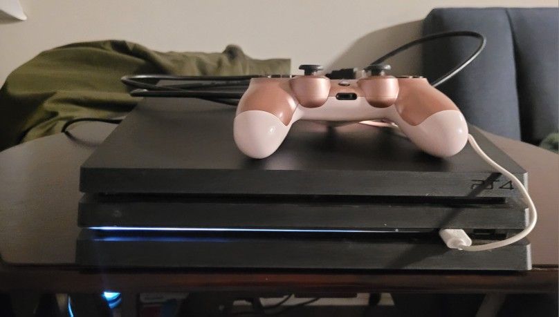 PS4 Pro T1b With Controller, Power Cord,HDMI Cord