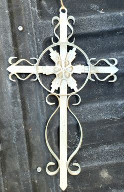 Metal Cross Wall Decor
