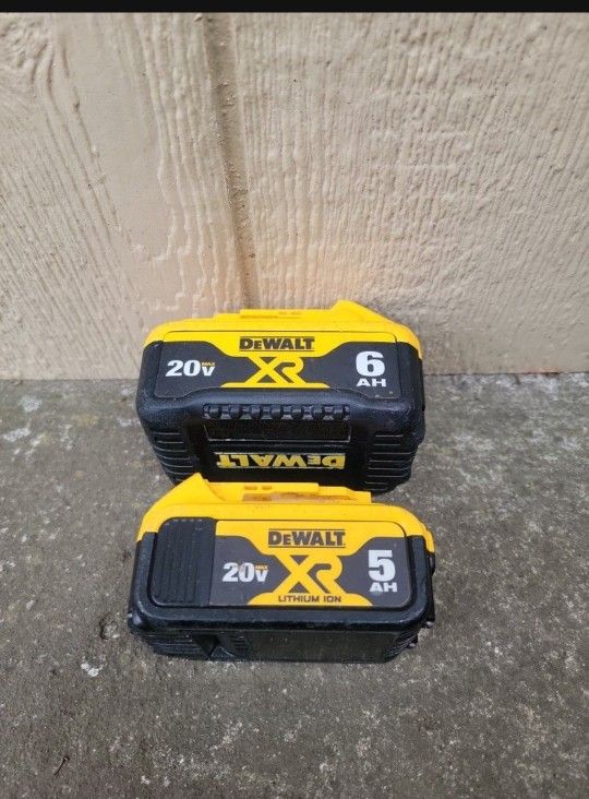 2 ... DEWALT BATTERYS 1 20VXR 5AH AND 1 20V XR 6AH GOOD CONDITION