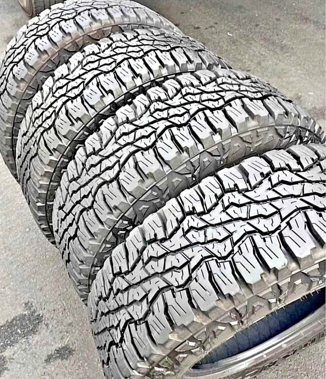 275 70 18 Goodyear Tires Con 80% De Vida Las 4