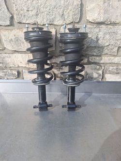 FRONT STURT ASSEMBLY [2] FOR 2014-2019 GMC OR CHEVY 1500 / LIVE IN GEORGETOWN TEXAS AREA