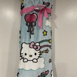 Hello Kitty Blanket ! Twin Size ! Brand New 