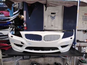 2009-2016 Bmw Z4 M-Sport front bumper oem