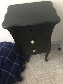 Black 3-Drawer Nightstand with Cabriole Legs