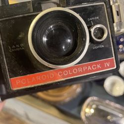 Vintage 70s Polaroid Camera 