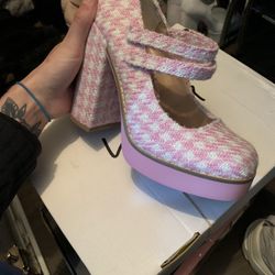Brand New “Twice Upon A Time” Steve Madden Limited Edition Houndstooth Baby Pink And Cream Heels