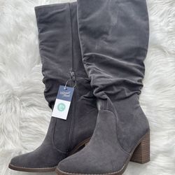 Universal Thread Women's Gray Faux Suede 1 1/2" Heel Below Knee Boots size 8.5