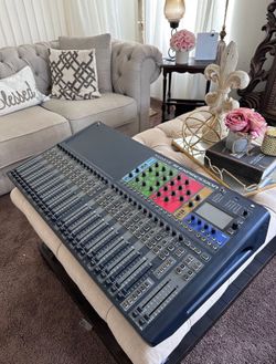 Soundcraft Si Expression 3 digital mixer