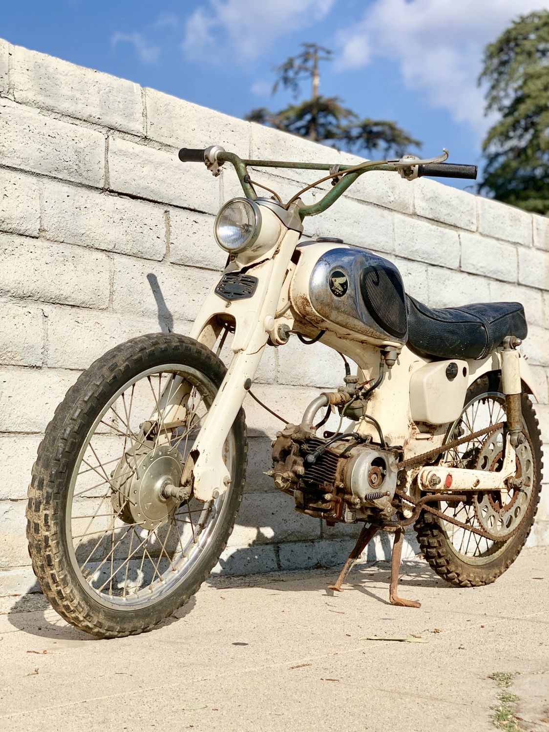 1965 Honda CA110 Sport 50 Enduro Motorcycle for Sale in San Fernando