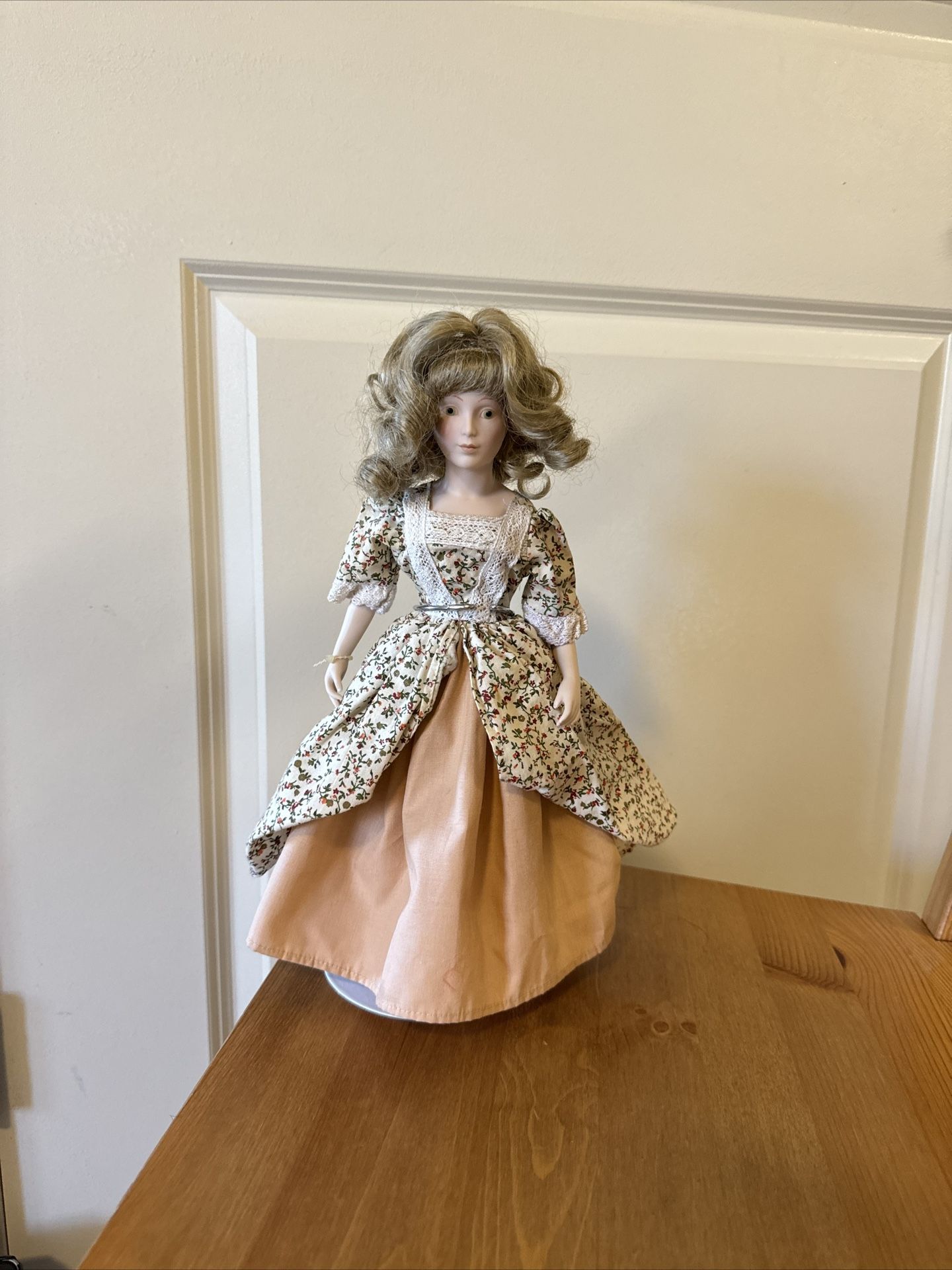 Franklin Heirloom Dolls Bisque Porcelain 14" Collectible Doll Pamela Georgia