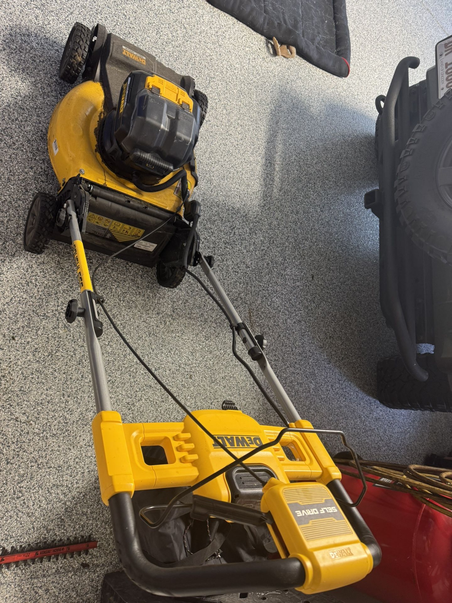 Dewalt Lawn Mover