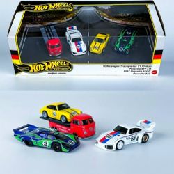 2024 Hot Wheels Premium Garage Diorama 4 Pack Porsche 935 911 R 917 LH T1 Pickup