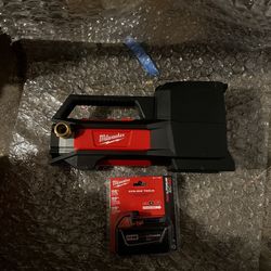 Milwaukee M18 Transfer pump 5.0 Battery 