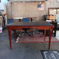 Vintage Leather Top Writing Desk 3 Drawers Mahogany Finish $145 OBO