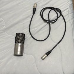 Microphone