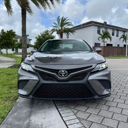 🚗 2018 Toyota Camry😄
