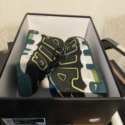 Big Kids Size 5 Shoe 