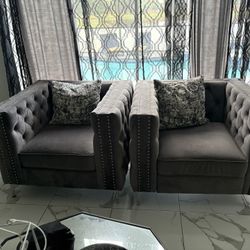 Modern Sofá And 2 Chairs For sale 