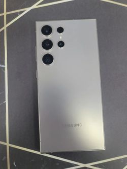 Galaxy S24 Ultra 5G 6.8" (Unlocked) 512GB Excellent Titanium Gray
