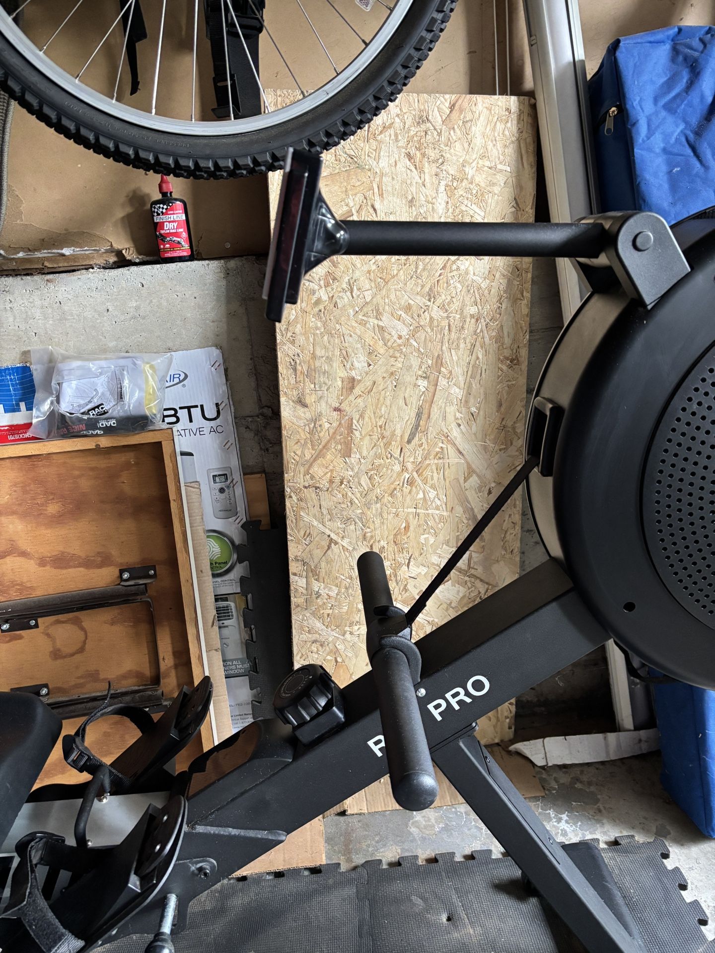 Lifecore Fitness R88Pro Rowing Machine - Main Image