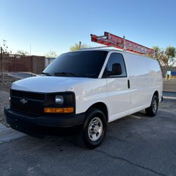 Chevy Express 2500 