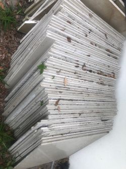Beautiful Ceramic 2 ´X2’ $0.2per sqft skin 240sqft