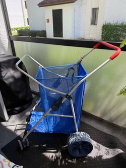 Beach Wonder Wheeler Deluxe - Carrito plegable para césped y playa, estampado azu