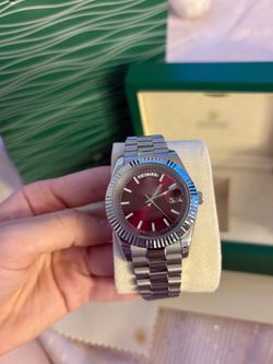 Luxurious Mens Watch