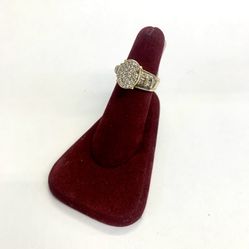 FLAWLESS 10K CLUSTER RING 