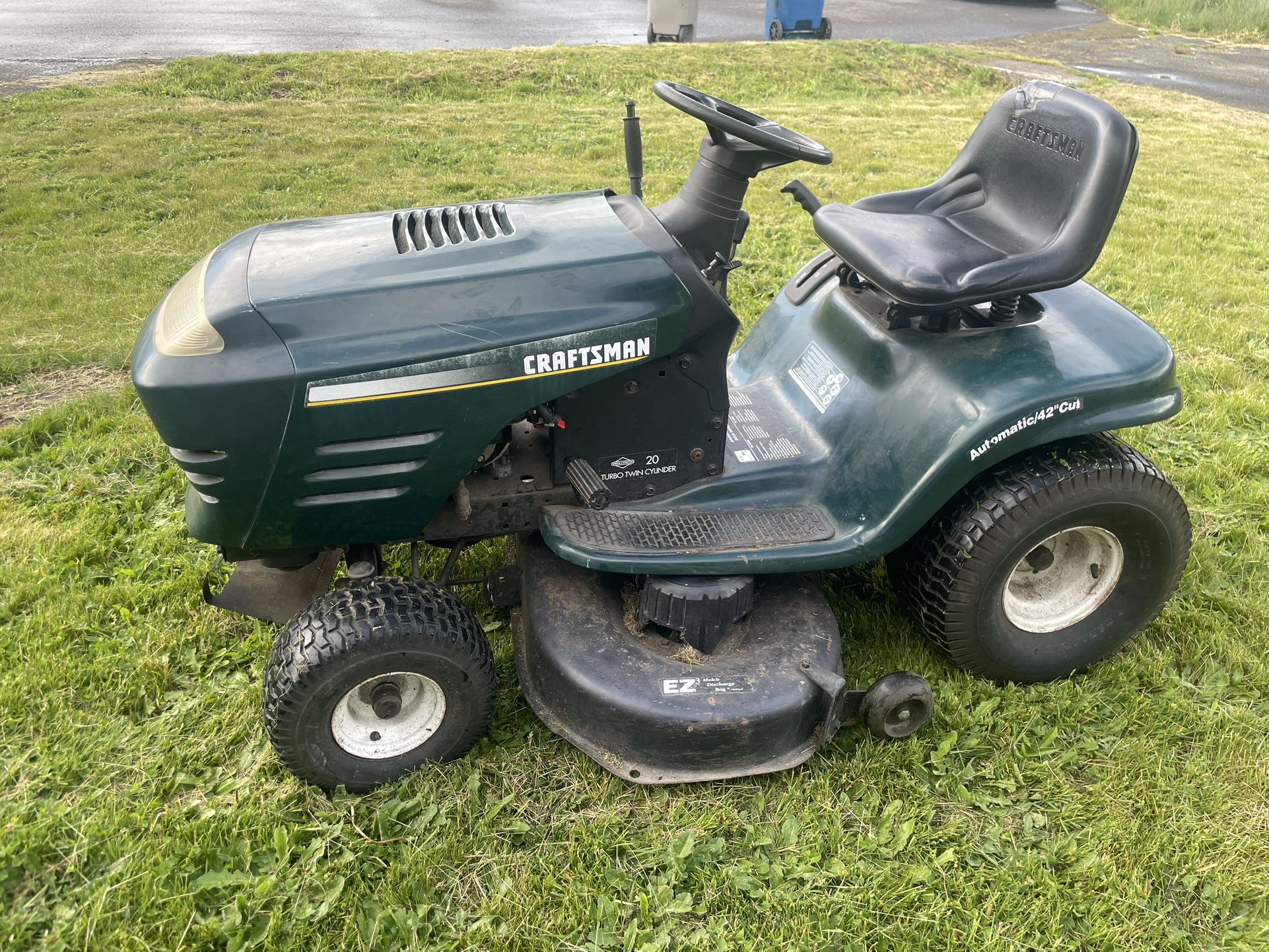 Craftsman 42” Riding Mower With Bagger
