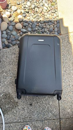 Samsonite hard shell luggage