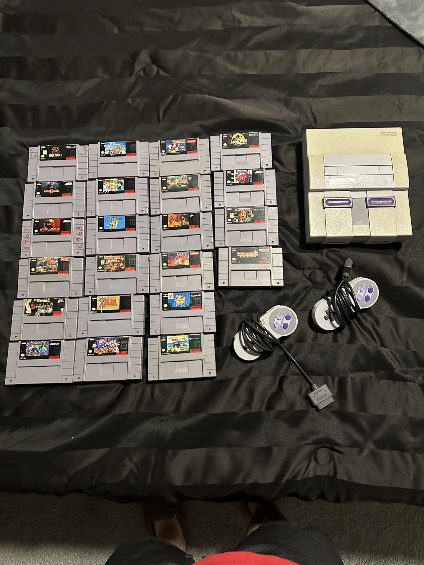 🎮🕹️ Super Nintendo SNES Console Bundle with 24 Games – Turtles in Time, Zelda, Mario,  and more.