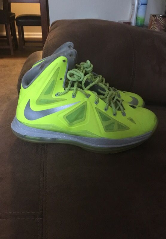 Lebron James 11s Size 10 $40