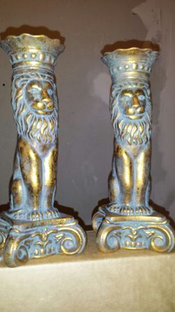 Lion head candle holders