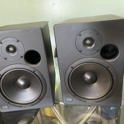 Event 20/20 Bas V3  Speakers 