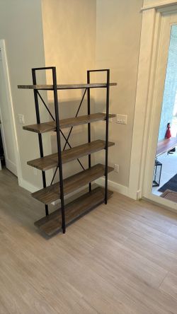 Modern 5-Tier Bookshelf / Etagere Shelf – Like New