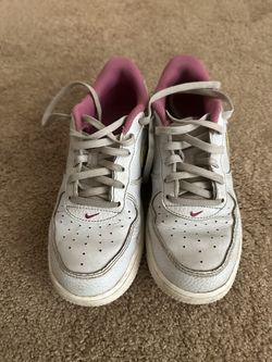 Kid Nike Air Force 1’s (Size 2)