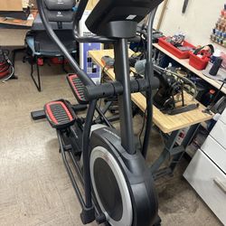 ProForm CoachLink E9.0 Elliptical ADO :SMC-20026 Brand New .Price is Firm. Box not perfect, or no box. Complete and brand new.  Description : Join a n