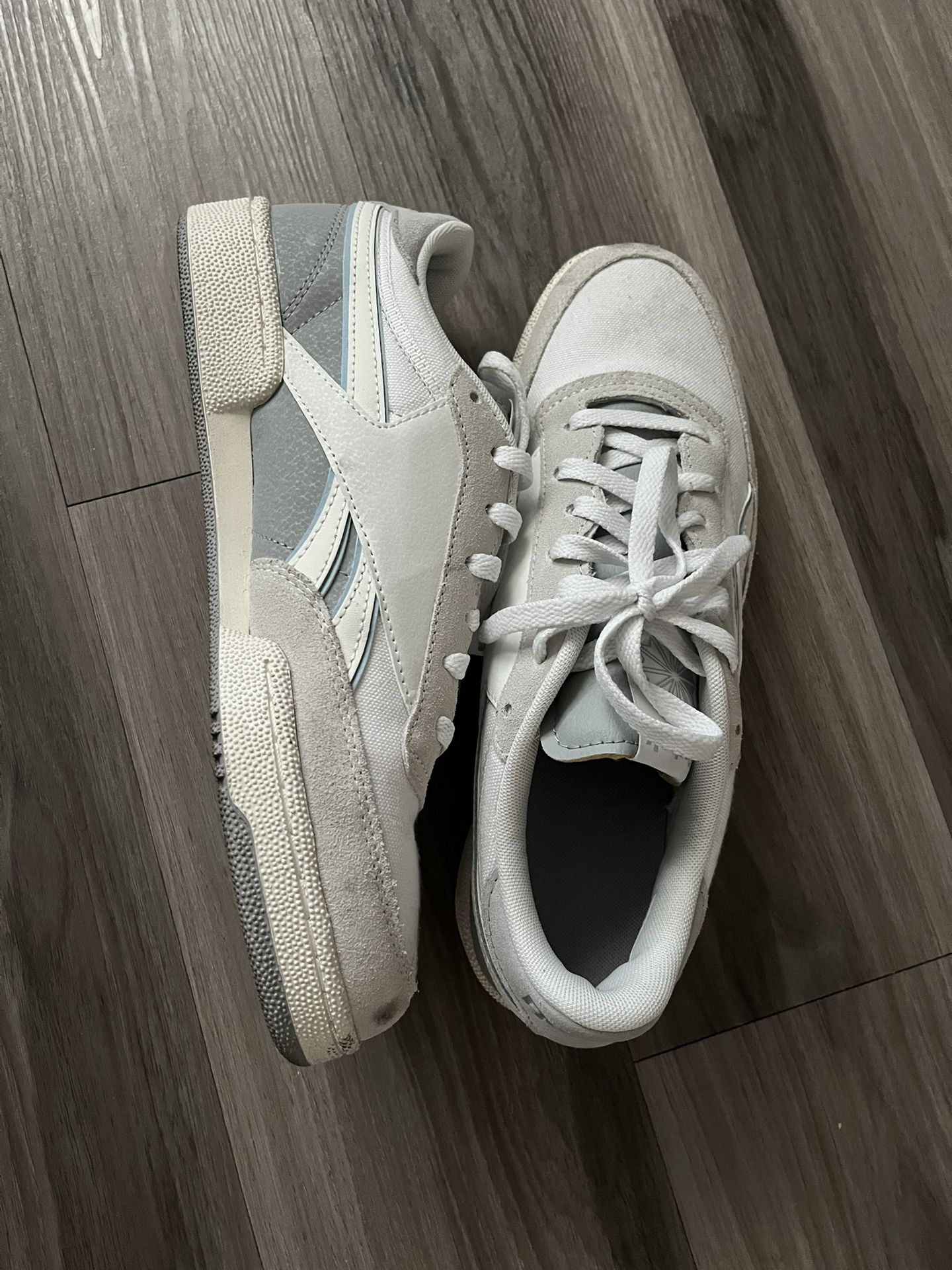 Reebok Sneaker