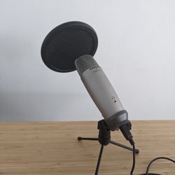 Retail $200 Professional Studio Microphone Samson C01U PRO