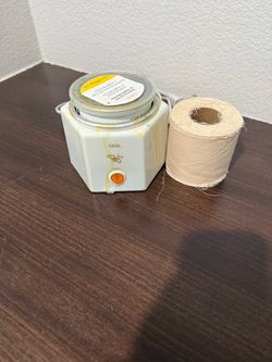 GiGi Wax Warmer with Muslin Roll