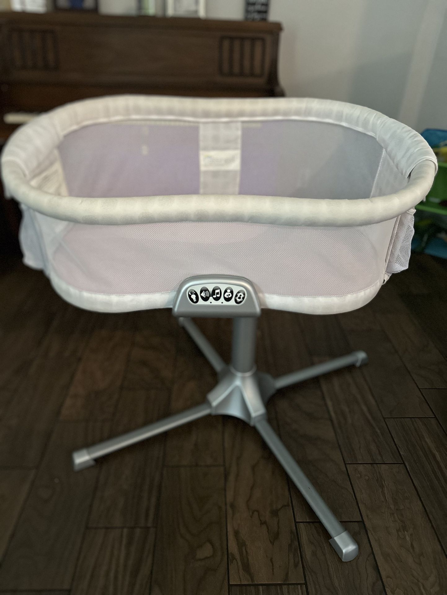 Halo Bassinest Swivel Sleeper