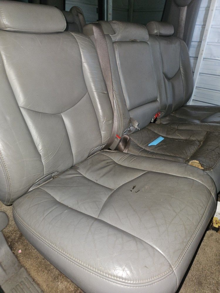 Two thousand and two chevy suburban party out