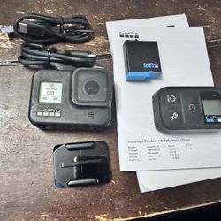 GoPro 8 with 2 batteries and remote 