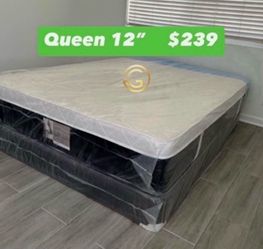12” Queen Plush Pillow Top Mattress Set $239 | Brand New