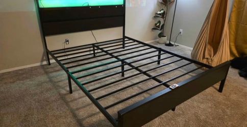 led queen bed
