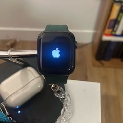 Apple Watch Series 7 (GPS + Cellular)
