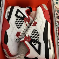 Jordan Retro 4 Fire Red