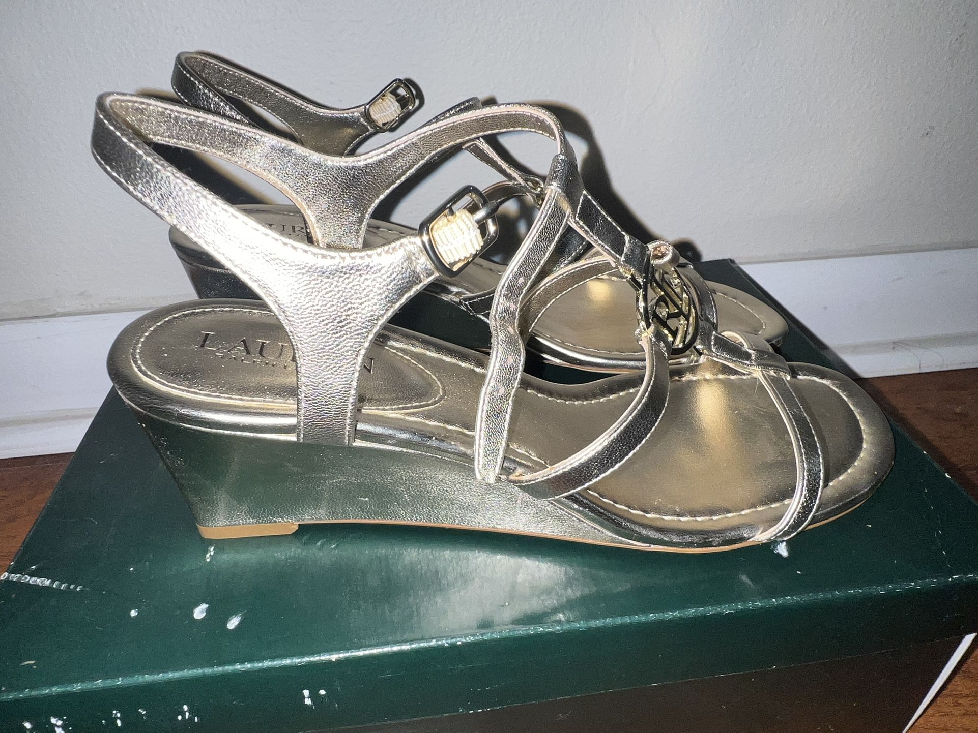 Lauren Ralph Lauren Elina Leather Wedge Sandals - Metallic Kidskin Side: 9B